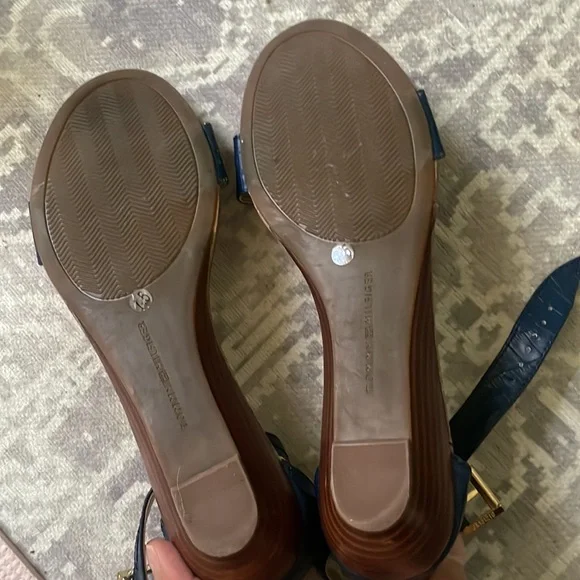Tommy Hilfigher Navy Blue Strapped Sandals 7.5 - Picture 4 of 4